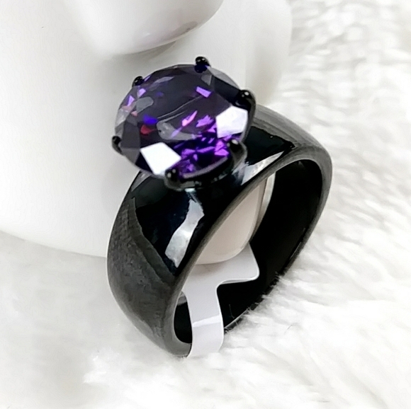 Goth Purple Solitaire Black Stainless Steel Ring - Picture 6 of 13